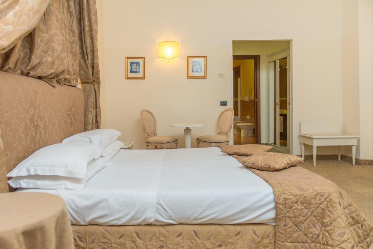 Hotel San Paolo Al Convento Trani Zewnętrze zdjęcie