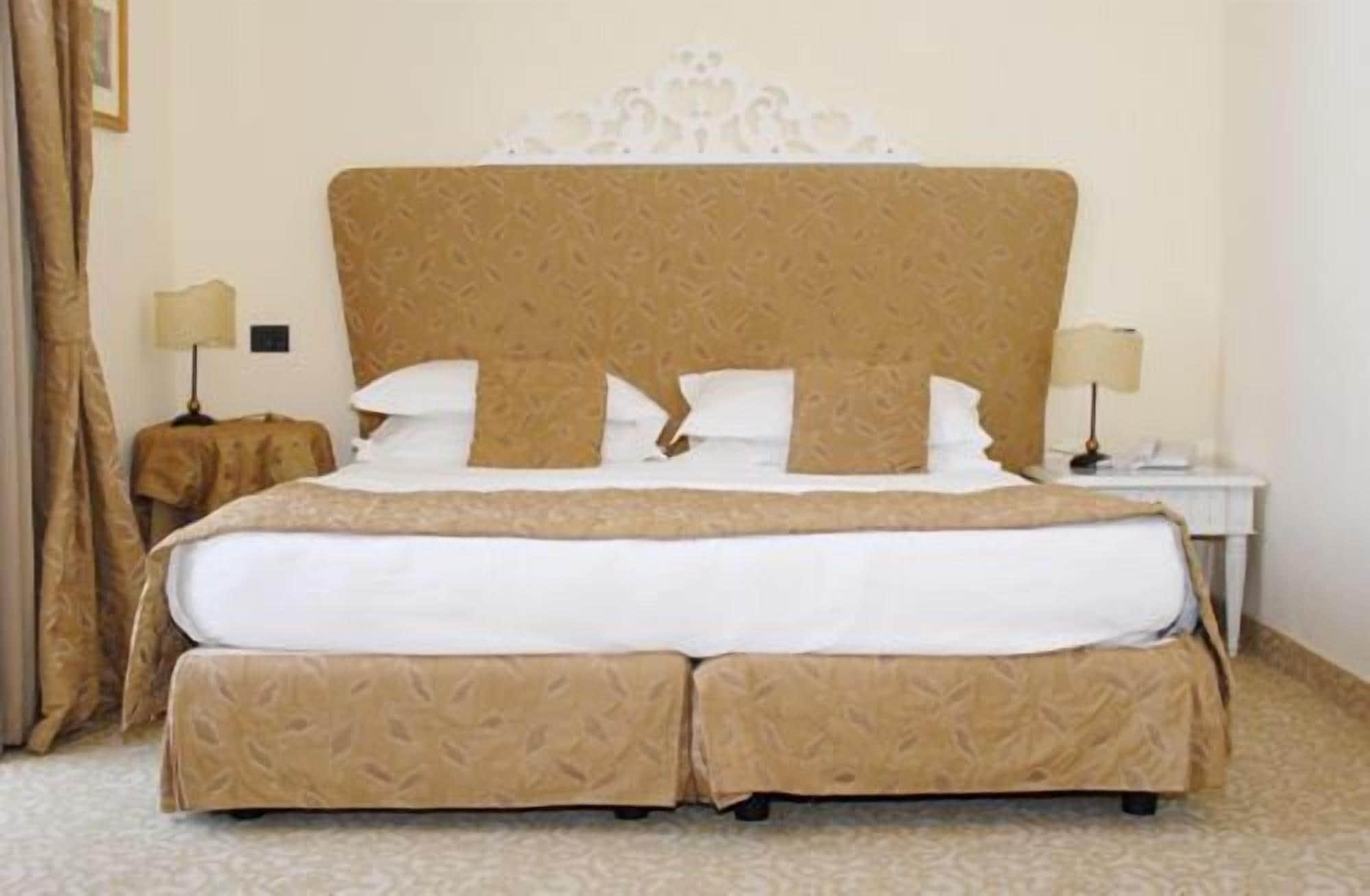 Hotel San Paolo Al Convento Trani Zewnętrze zdjęcie