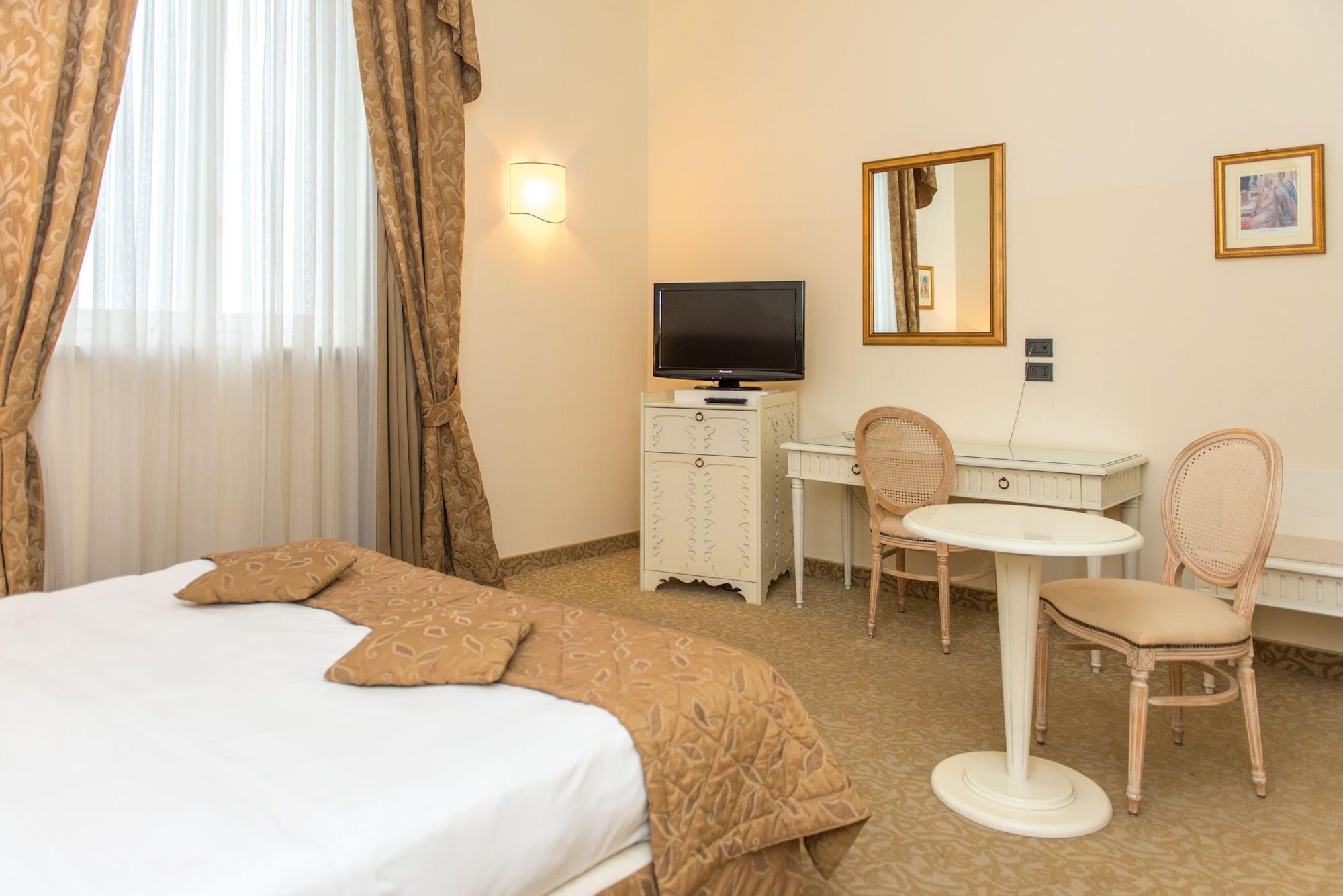 Hotel San Paolo Al Convento Trani Zewnętrze zdjęcie