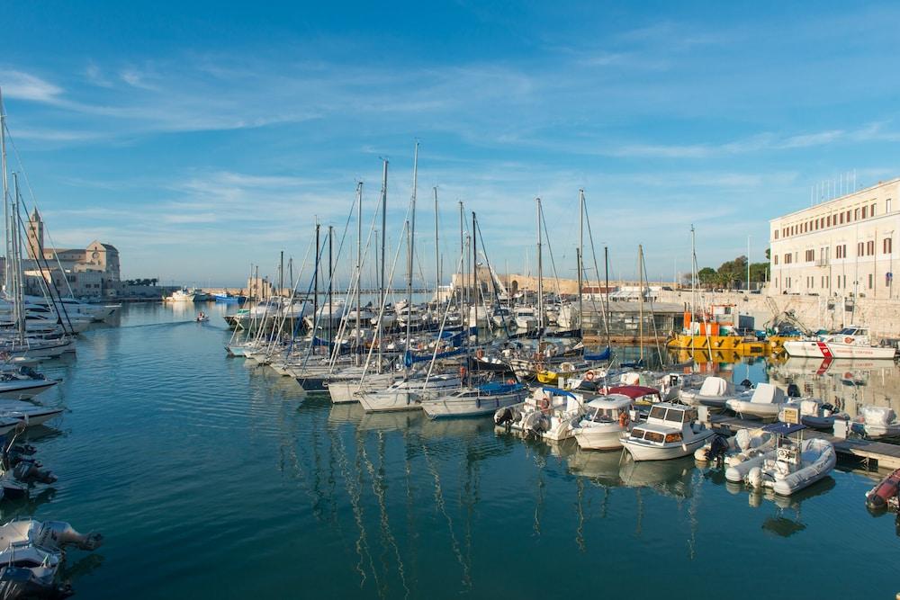Hotel San Paolo Al Convento Trani Zewnętrze zdjęcie