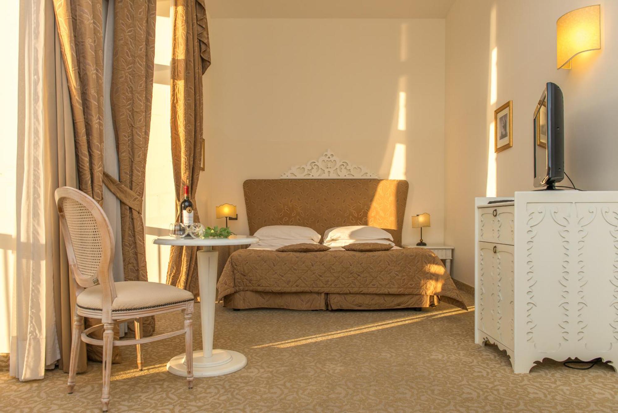 Hotel San Paolo Al Convento Trani Zewnętrze zdjęcie